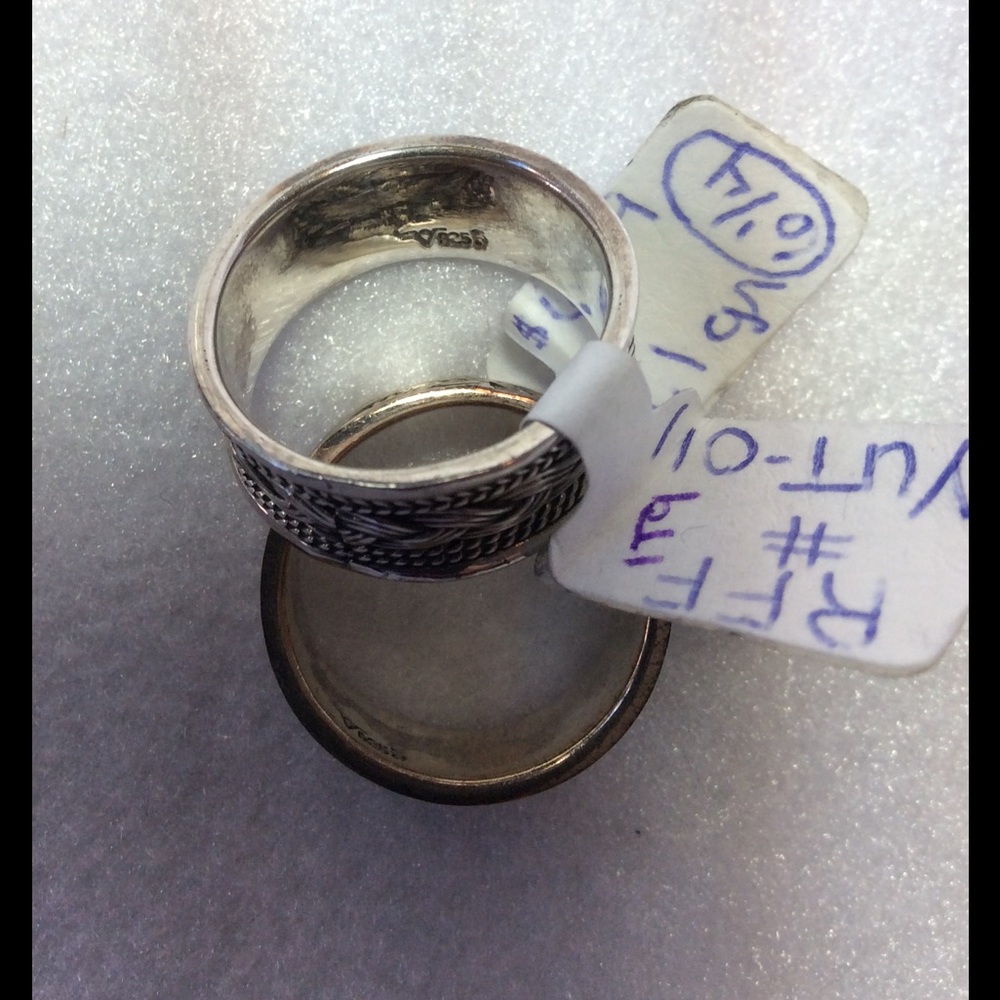 FINAL SALE PRICE Silver Designed Band Ring - Picture 2 of 2